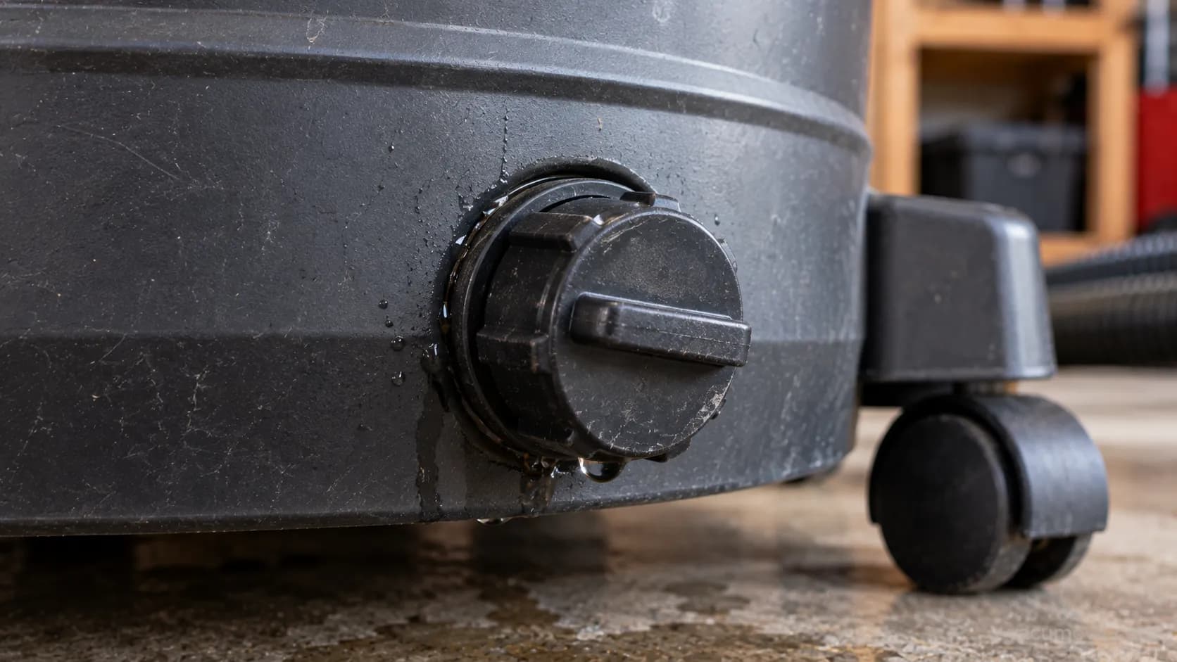 Leaking drain plug on a Stanley wet/dry vac.